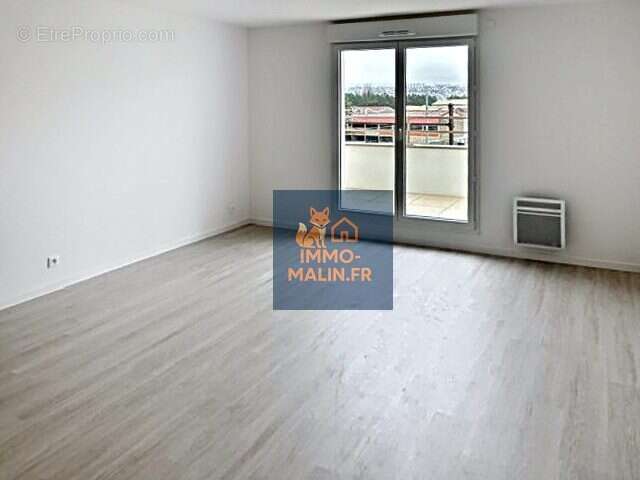 Salon - Appartement à VILLENEUVE-SAINT-GEORGES