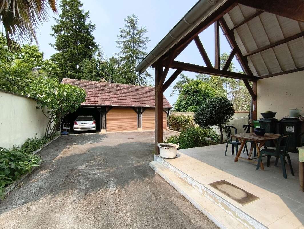 Maison à L&#039;ISLE-ADAM