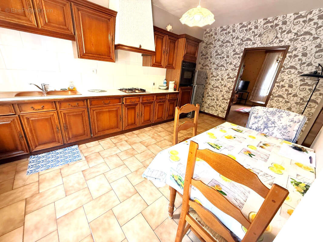 Maison F4 avec jardin et garage   Au calme - photo 3