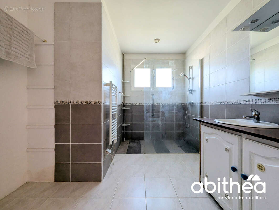 Maison à SAINT-CIERS-D&#039;ABZAC