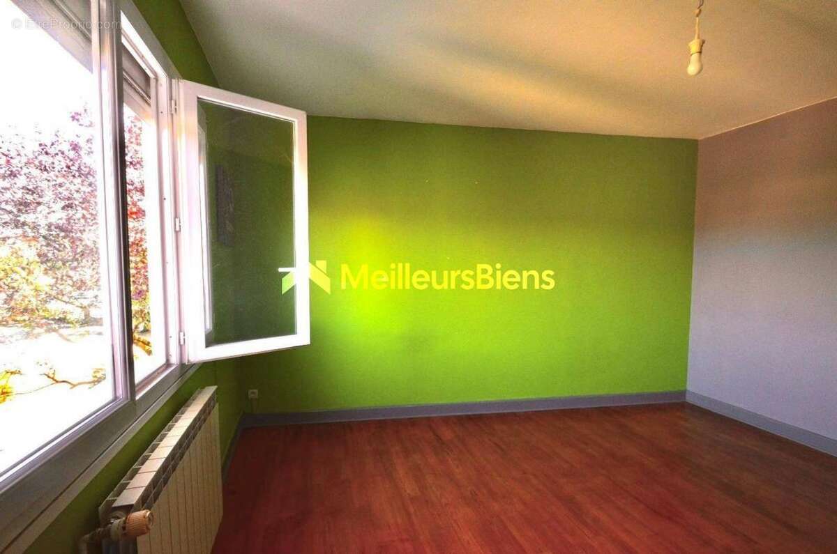 Maison à SATHONAY-CAMP