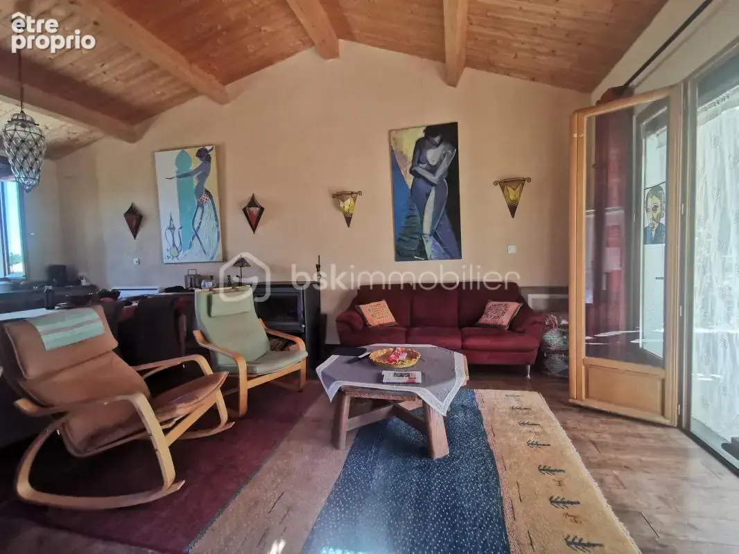 THOARD - Maison coup de cœur ! 68m² - 2 chambres - terrasse - terrain - photo 9