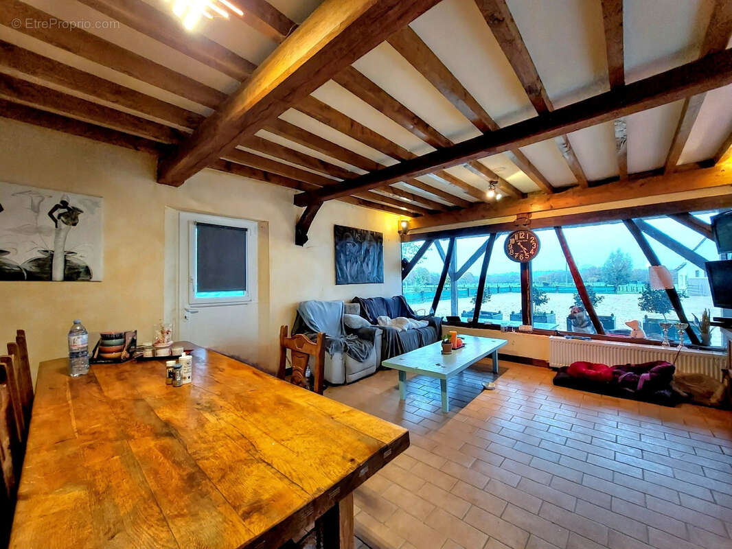 Maison à RONCHEROLLES-EN-BRAY