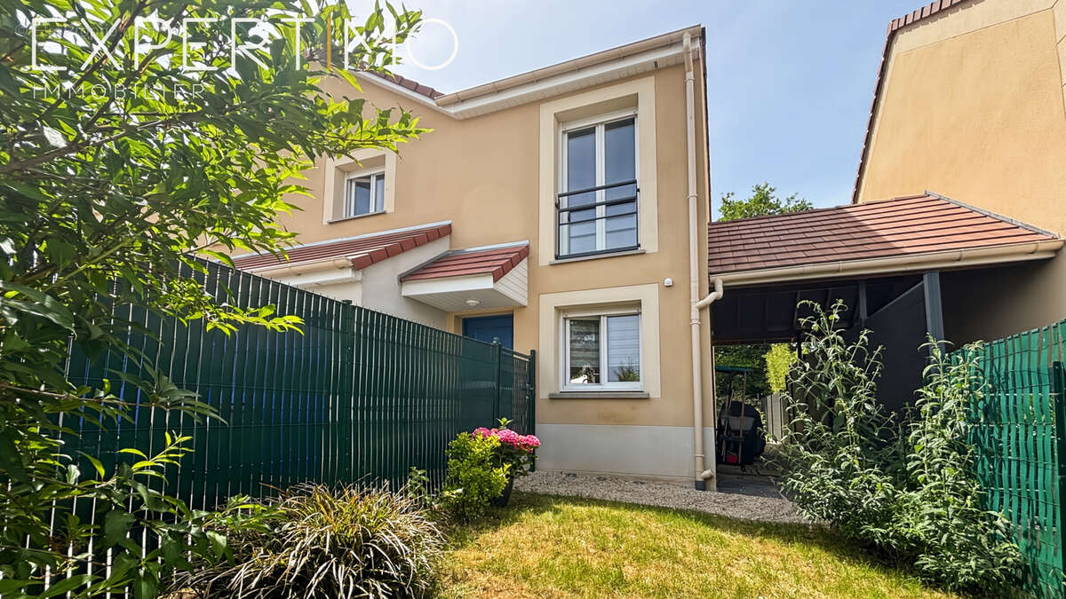Maison à MORIGNY-CHAMPIGNY