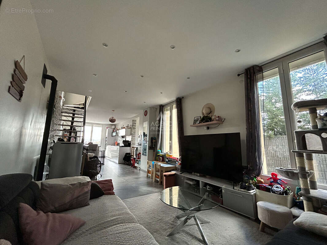 Maison à CARRIERES-SOUS-POISSY