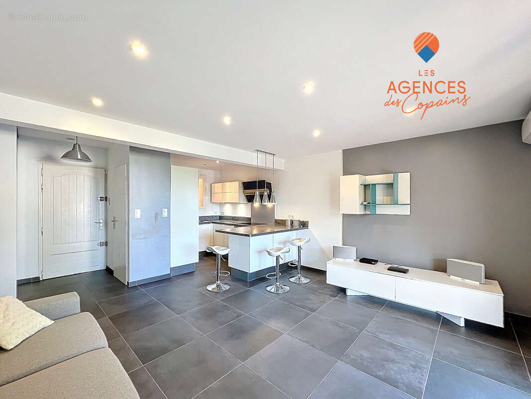 Appartement à CARQUEIRANNE