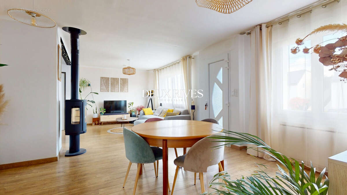Maison 96 m² à Bouguenais  - photo 8