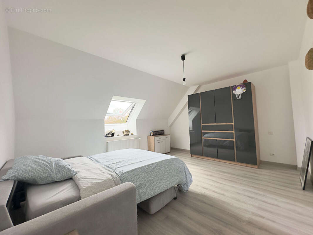 Maison à LA CELLE-SUR-MORIN