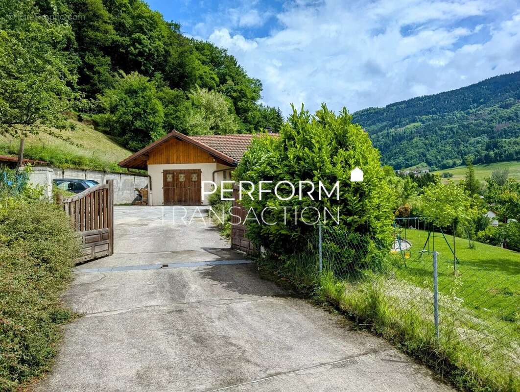 Maison à SAINT-PIERRE-D'ALLEVARD