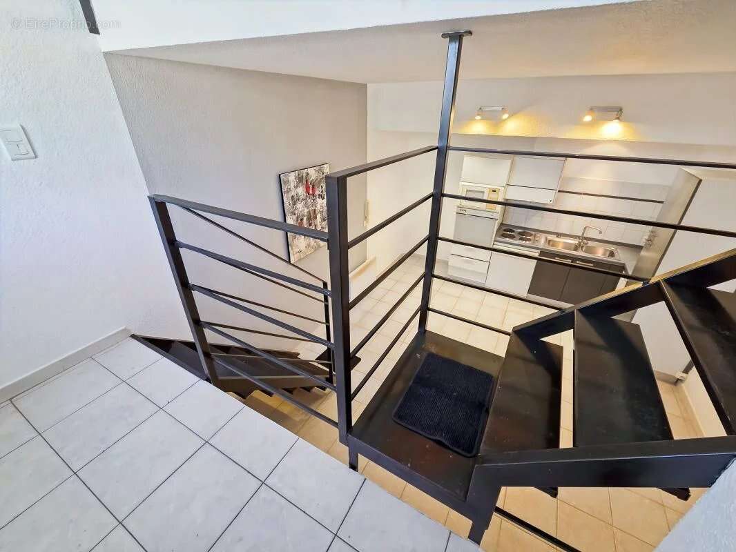 Appartement à VILLENEUVE-LES-AVIGNON