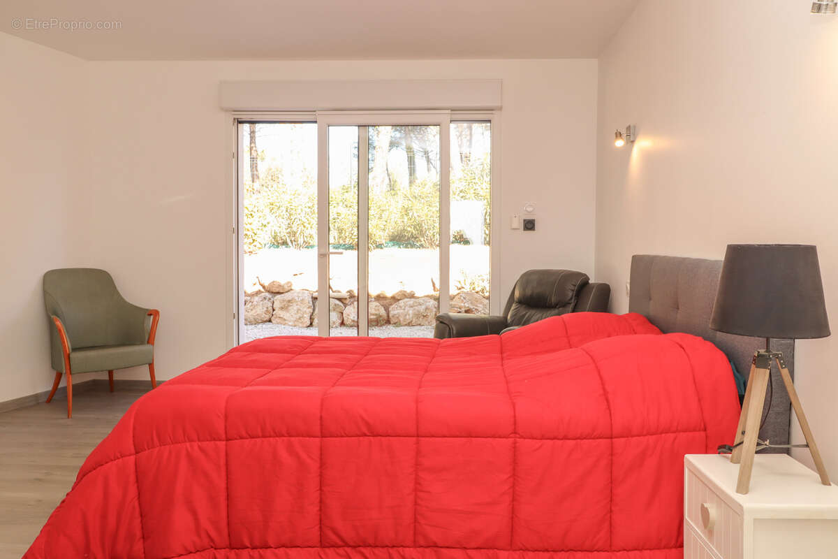 Maison à BAGNOLS-EN-FORET