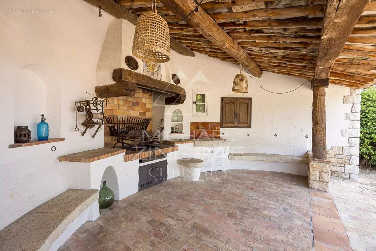 Exclusivité Mas d’exception avec vue mer panoramique au Cap d’Antibes - photo 10