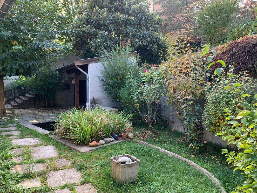 Maison à COLLONGES-AU-MONT-D&#039;OR