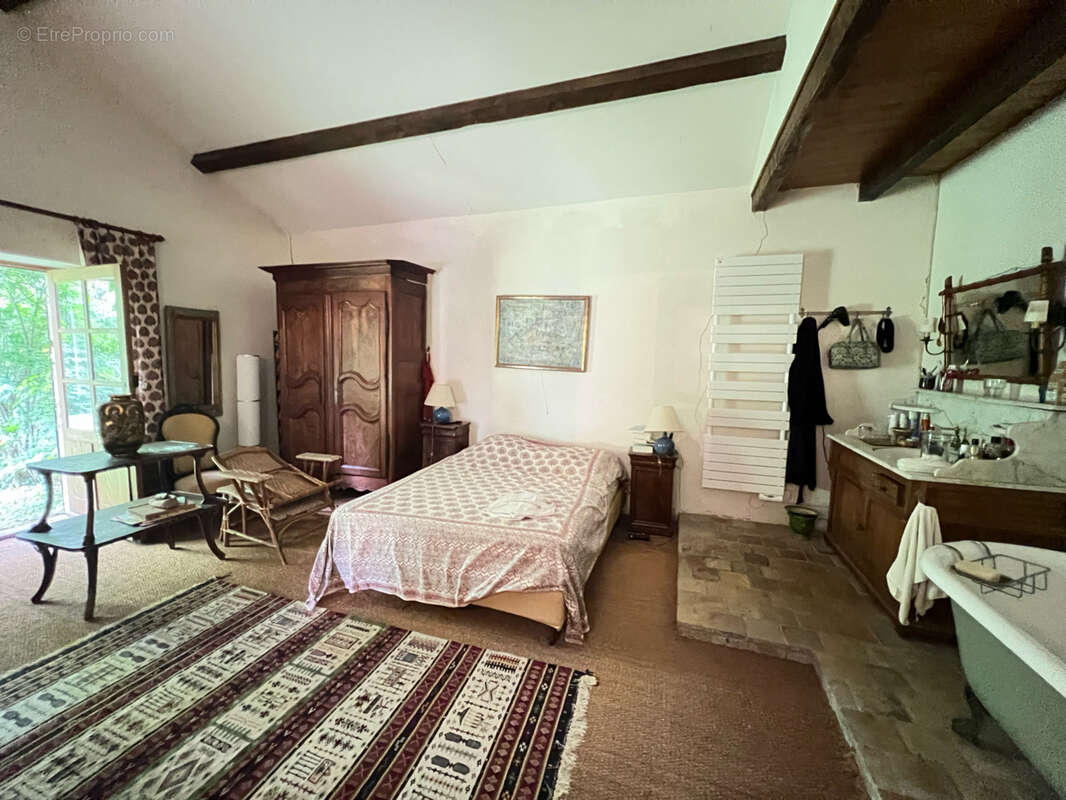 Maison à FRANGY-EN-BRESSE