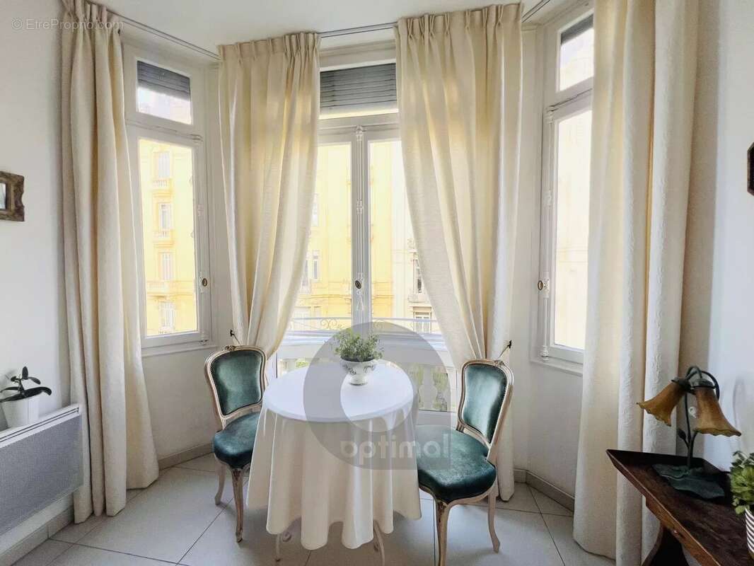 Appartement à MENTON