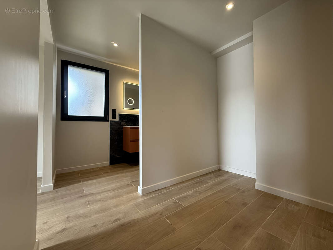 Maison à SAINT-LAURENT-D'OLT