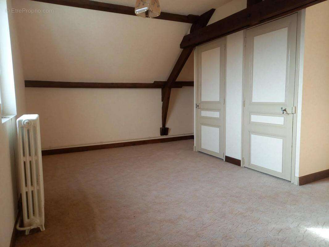 Maison à ROUZIERS-DE-TOURAINE