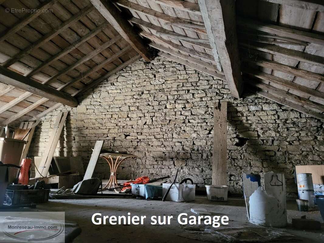 Ensemble Immobilier : 2 logements + dépendances + jardin (constructible) - photo 19