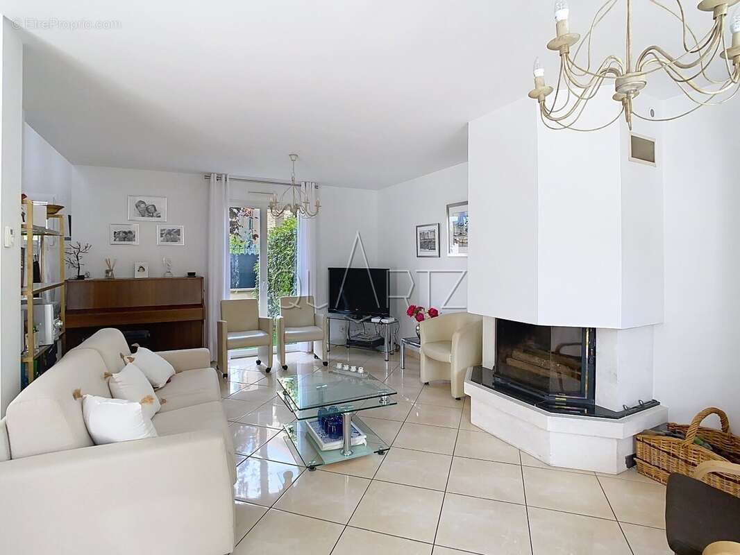 Maison à LE CHESNAY