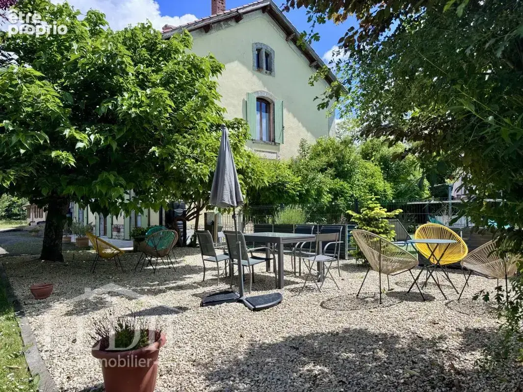 Gare réhabilitée avec gites et chambres d'hotes - photo 2