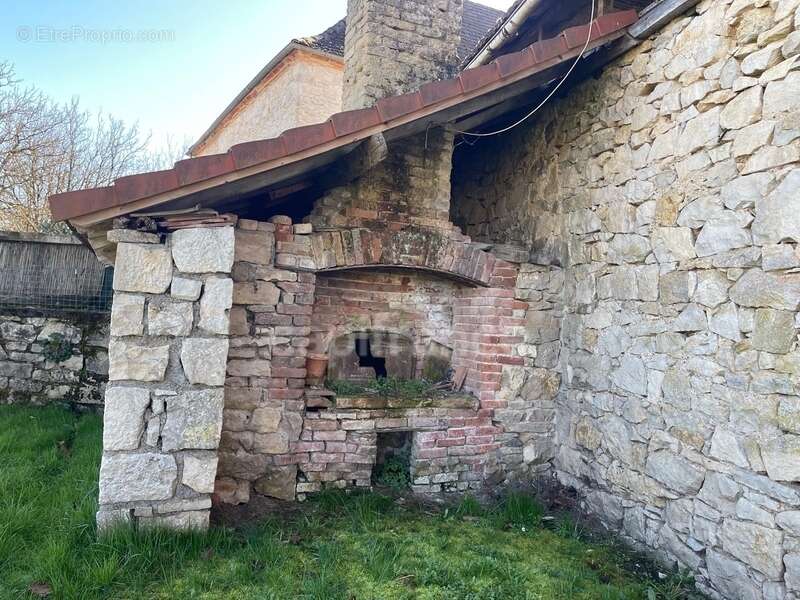 Maison à SAINT-MICHEL-DE-BANNIERES