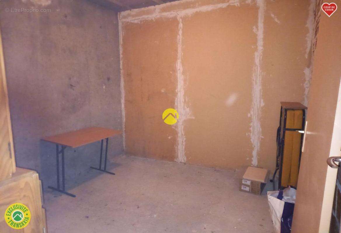 Appartement à RIOM-ES-MONTAGNES