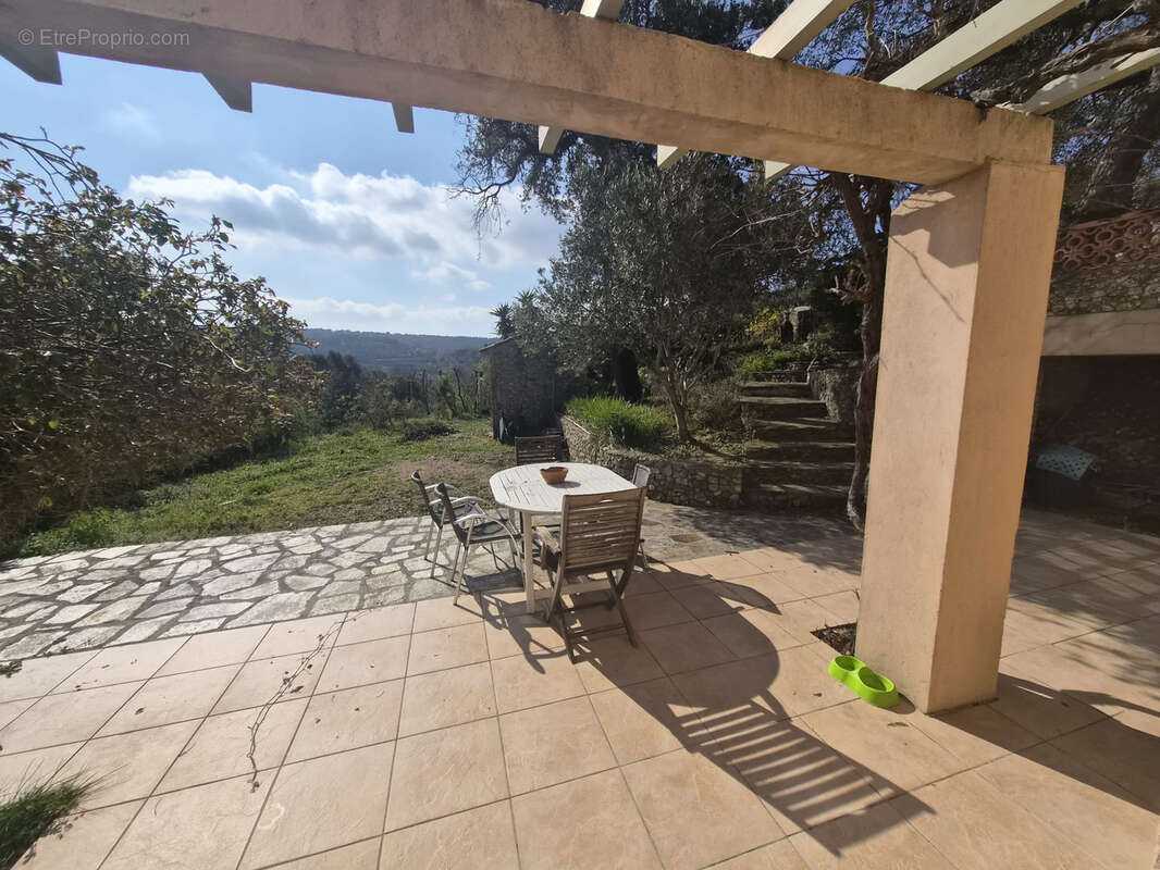 Maison à PLAN-DE-LA-TOUR