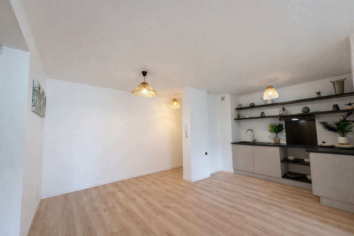 Appartement à SAINT-DENIS