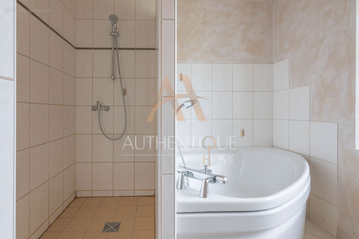 Maison à FOURNETS-LUISANS