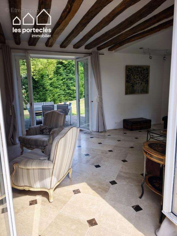 Demeure ancienne rénovée  11 pièces - 7 chambres - photo 7