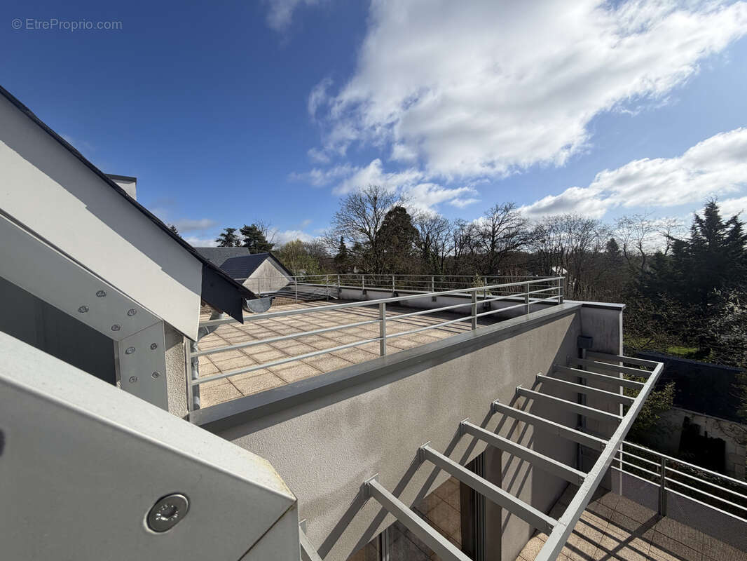 Appartement à LA VILLE-AUX-DAMES