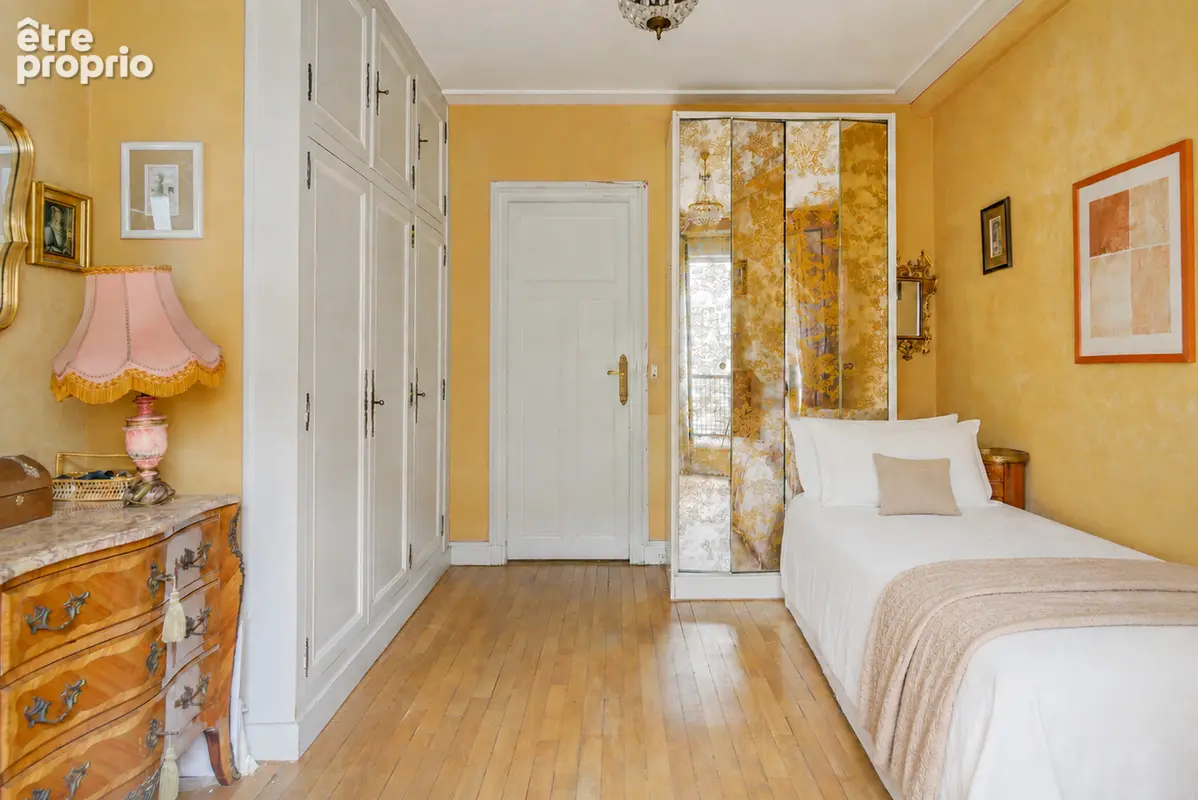 Localisation monceau - calme - etage eleve - lumineux - photo 3
