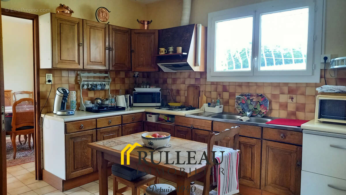Maison familiale avec vue estuaire, terrasse et grand terrain arboré à Plassac - photo 8