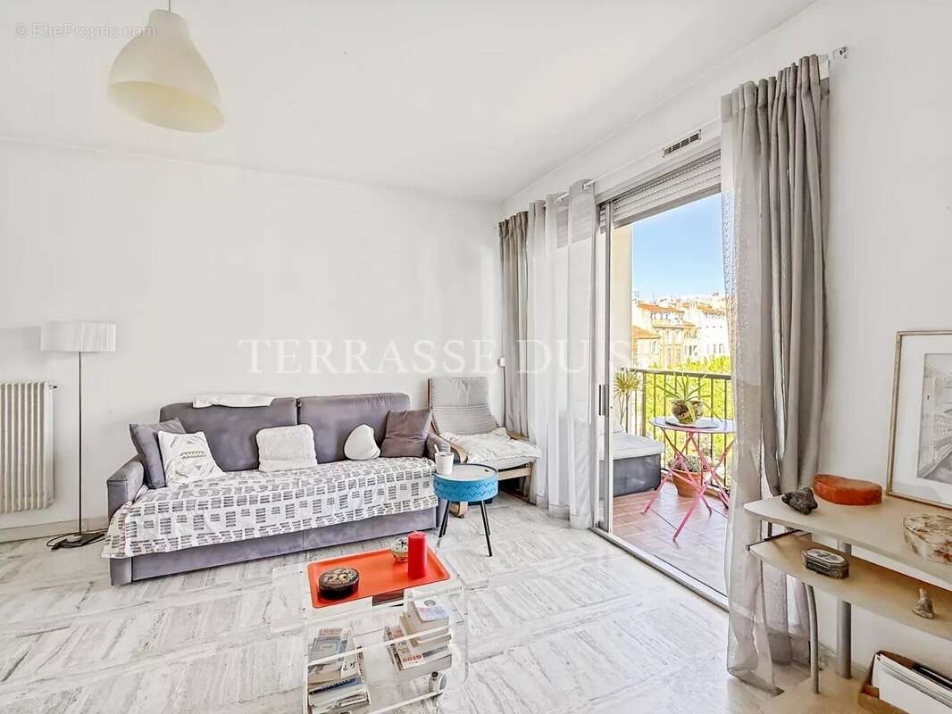 Appartement à MARSEILLE-7E