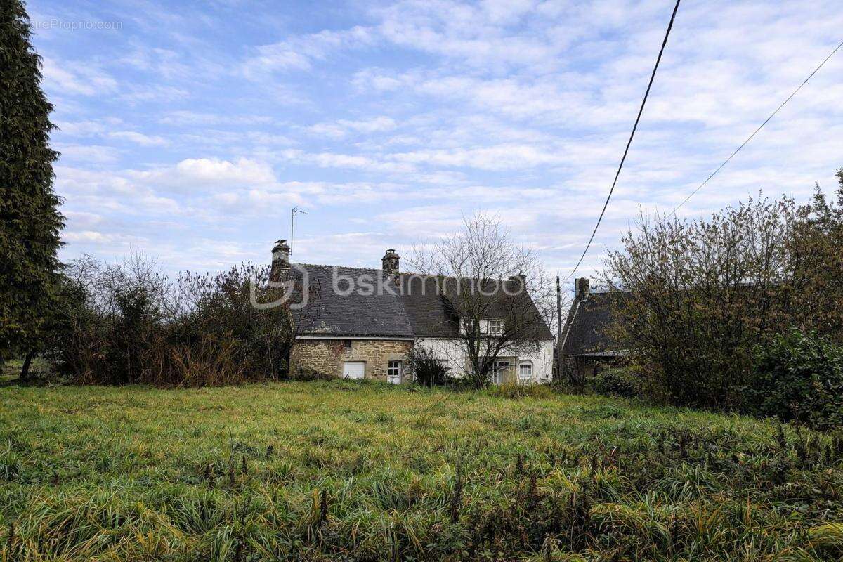 Charmant corps de ferme avec terrain spacieux à Nostang - photo 7