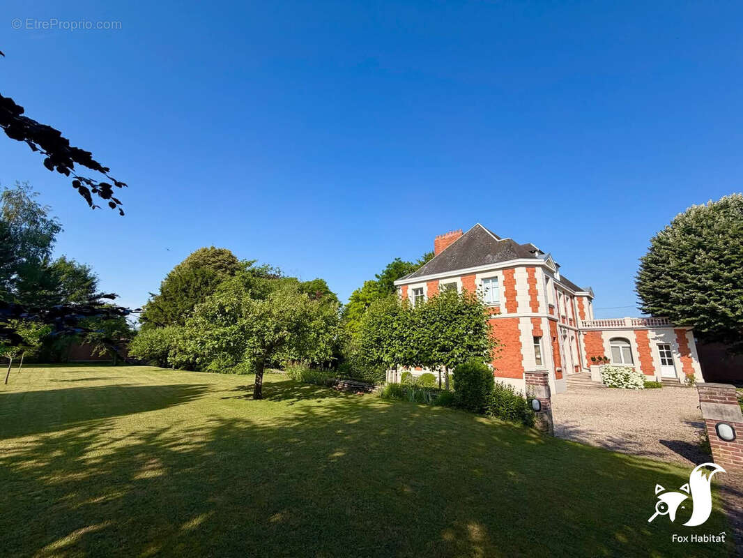 Maison 339 m² à Oisy-Le-Verger  - photo 4