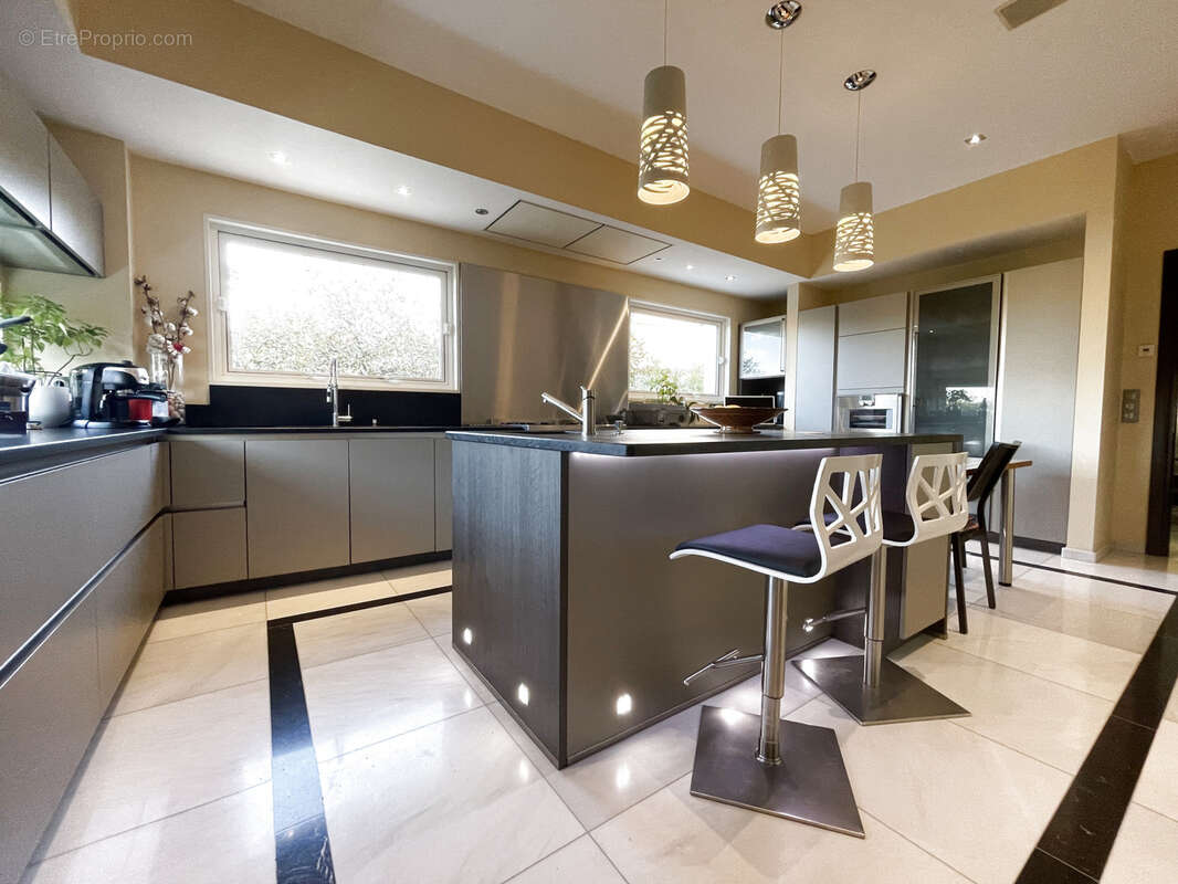 Maison à COLOMBIERS