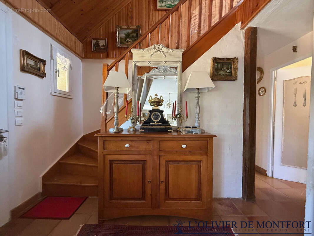 Maison individuelle Les Essarts Le Roi  de 139 m² au sol - photo 4