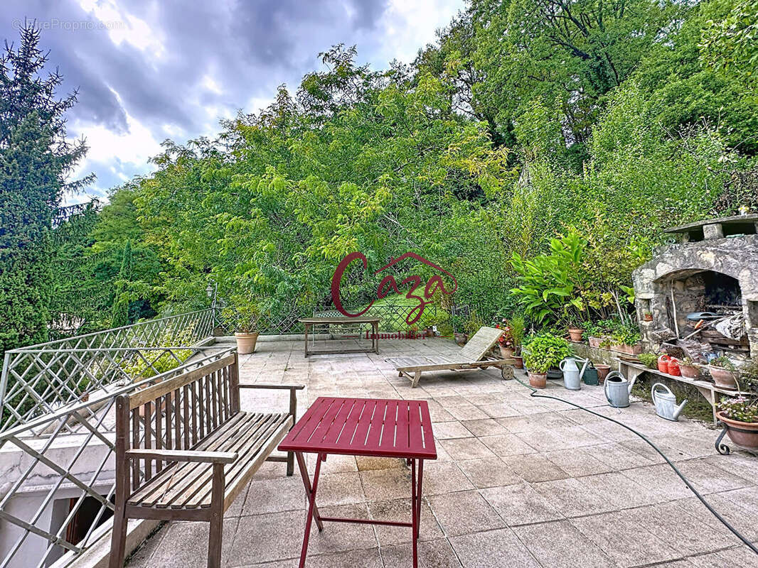 Maison à SAINT-CAPRAIS-DE-BORDEAUX