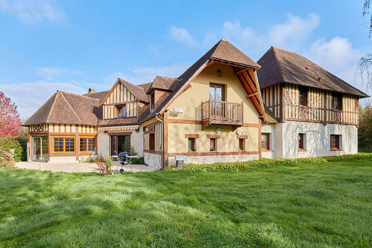 Maison à HERMIVAL-LES-VAUX