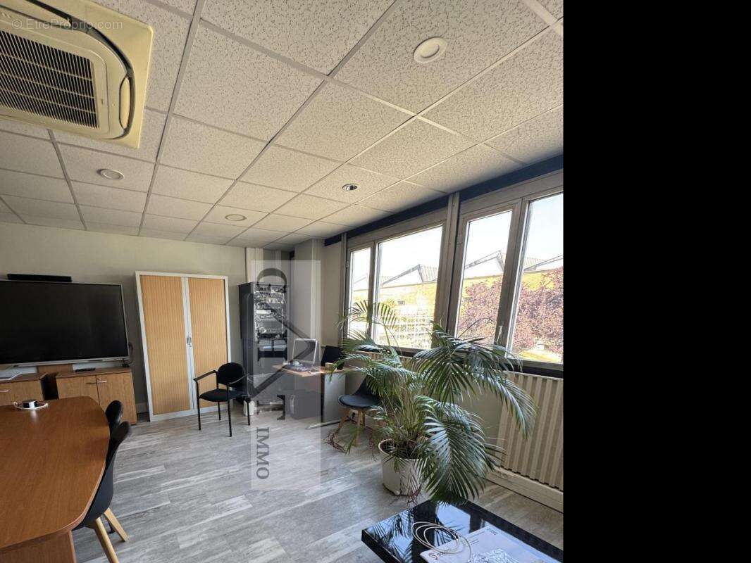À vendre bureaux de 265m²à vitry-sur-seine - photo 7