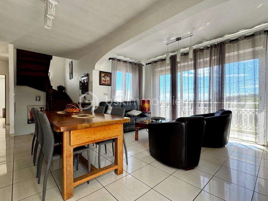  Les Avirons – Vue océan, jacuzzi et couchers de soleil… une maison où il fait bon vivre - photo 6