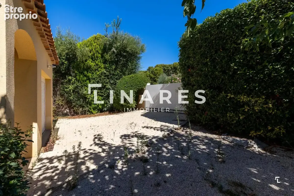 LA VILLA PALAMA - Villa T7 de 154 m2 - Piscine - Terrain de 576 m2 - 13013 Château-Gombert - photo 2