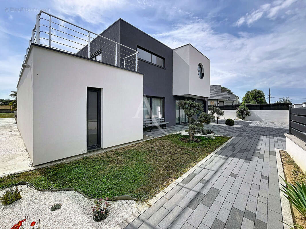 Maison récente Solgne F7 204 m2 - photo 17