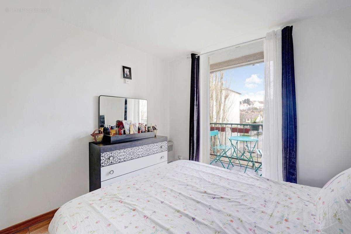 Montreuil Morillon Montreau - 4 pièces 68m² en dernier étage - photo 9