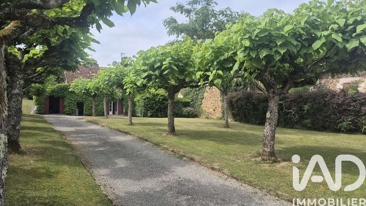 Maison 82 m² à Le Chatenet-En-Dognon  - photo 3