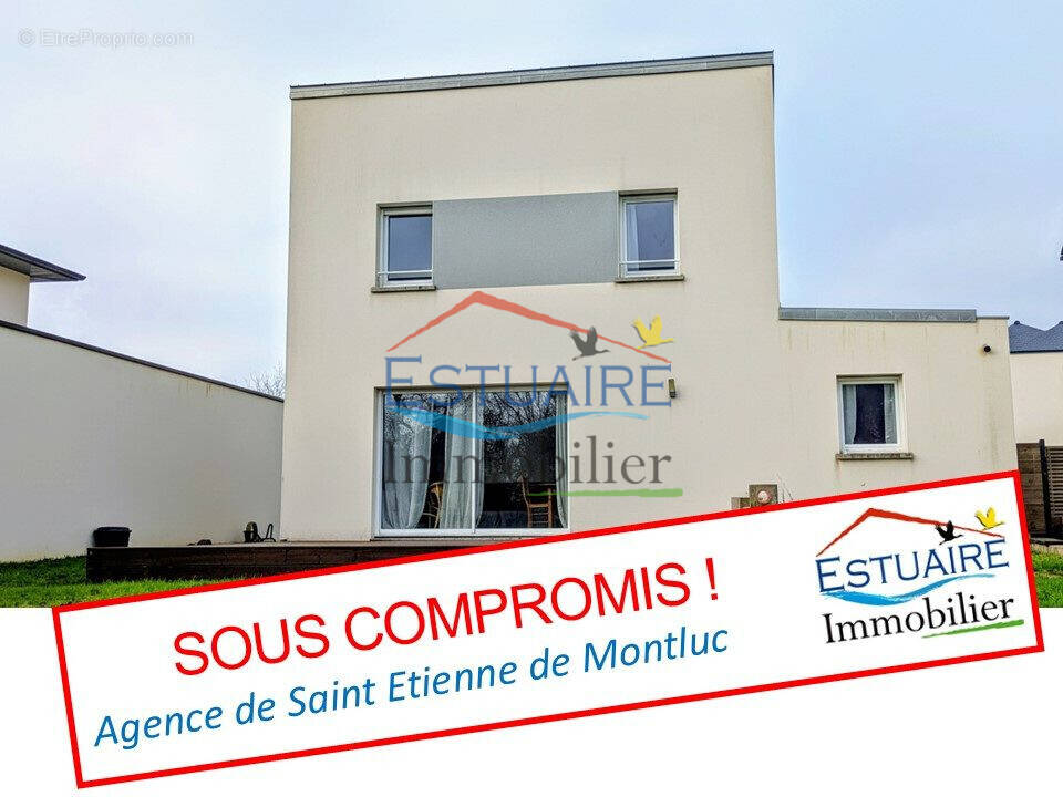 Maison à SAINT-ETIENNE-DE-MONTLUC