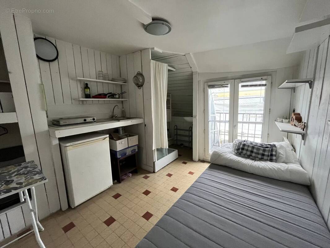 Appartement à PARIS-3E