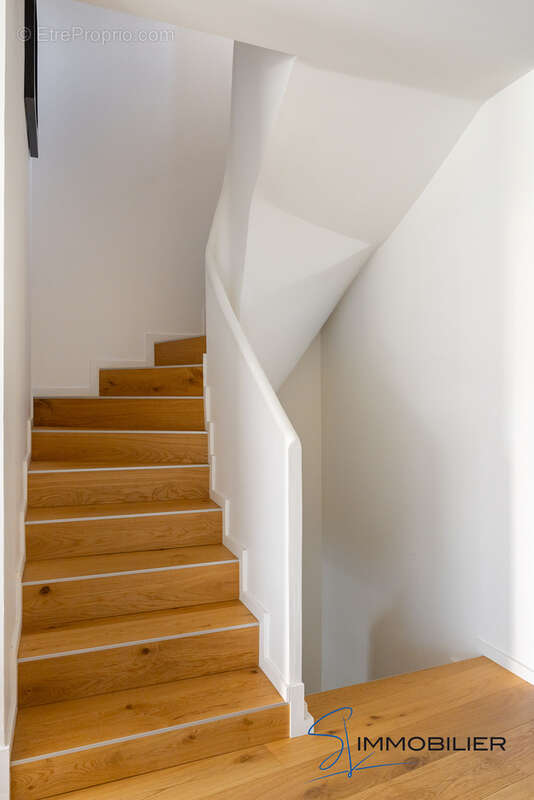 Maison à MARSEILLE-6E