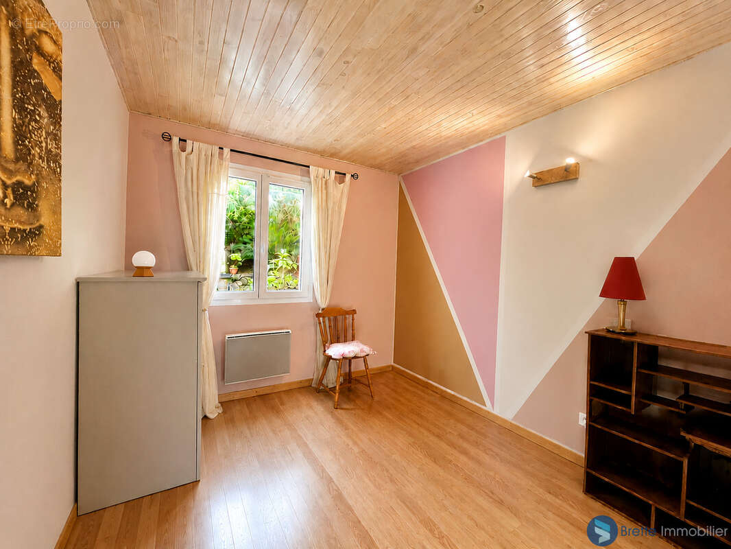Maison à SOLLIES-TOUCAS